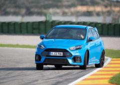 Ford focus rs voiture de l annee pour le magazine top gear 