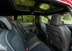 Interieur_ford-focus-st-wagon-essai_14
                                                        width=