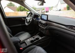 Interieur_ford-kuga-flexifuel-essai_2
                                                        width=