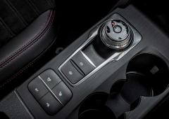 Interieur_ford-kuga-phev-l-essai-du-suv-hybride-rechargeable-yankee_5
                                                        width=