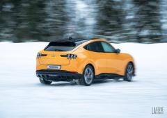 Exterieur_ford-mustang-mach-e-gt-essai-sur-glace_10