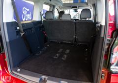 Interieur_ford-tourneo-connect-2022_10
                                                        width=