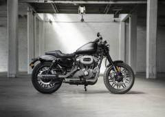 Harley davidson roadster le sportster qui ne garde que l essentiel 