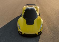 Hennessey venom f5 au dessus de bugatti et koenigsegg 
