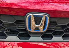 Exterieur_honda-civic-e-hev-l-hybride-qui-bouscule-les-codes_8