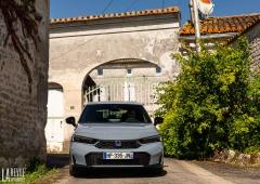 Exterieur_honda-civic-2026-la-compacte-hybride-sous-tous-les-angles_12