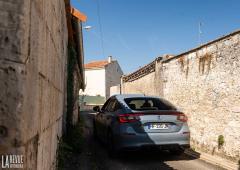 Exterieur_honda-civic-2026-la-compacte-hybride-sous-tous-les-angles_13