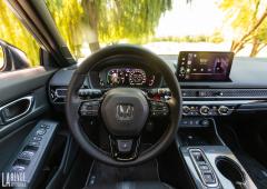 Exterieur_honda-civic-2026-la-compacte-hybride-sous-tous-les-angles_18