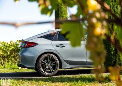 Exterieur_honda-civic-2026-la-compacte-hybride-sous-tous-les-angles_3