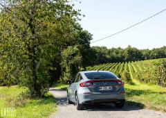 Exterieur_honda-civic-2026-la-compacte-hybride-sous-tous-les-angles_8