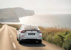 Exterieur_honda-civic-e-hev-2026-l-hybride-se-refait-une-beaute-pour-800-de-moins_1