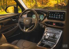 Interieur_hyundai-santa-fe-phev-265-executive-my2022-essai_15