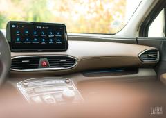 Interieur_hyundai-santa-fe-phev-265-executive-my2022-essai_3
                                                        width=