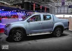 Le d max crew solar special isuzu un pick up evolue 