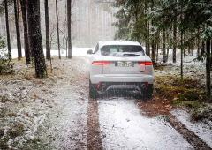 Exterieur_jaguar-e-pace-240d-awd_19
                                                        width=