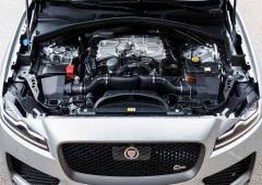 Interieur_jaguar-f-pace-svr-my-2020_3