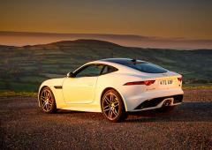 Exterieur_jaguar-f-type-p300-chequered-flag-essai_17
                                                        width=