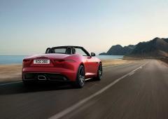 Exterieur_jaguar-f-type-r-dynamic-black-le-millesime-2022-ultra-chic_2
                                                        width=