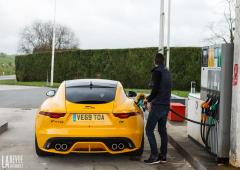 Exterieur_jaguar-f-type-r-awd-2020-essai_20
                                                        width=