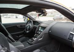 Interieur_jaguar-f-type-r-awd-2020-essai_4
                                                        width=