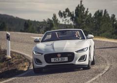 Exterieur_jaguar-f-type-p450-roadster-essai_2
                                                        width=