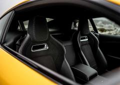 Interieur_jaguar-f-type-r-awr-annee-2020-essai_0
                                                        width=