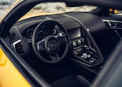 Interieur_jaguar-f-type-r-awr-annee-2020-essai_1