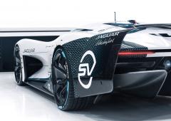 Exterieur_jaguar-vision-gran-turismo-sv_13