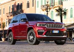 Exterieur_jeep-grand-cherokee-4xe-le-suv-americain-est-de-en-propre_6