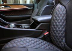 Interieur_jeep-grand-cherokee-4xe-le-suv-americain-est-de-en-propre_6