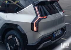 Exterieur_essai-kia-ev9-earth-204ch-oui-la-taille-compte_12