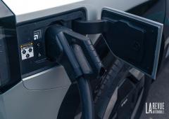 Exterieur_essai-kia-ev9-earth-204ch-oui-la-taille-compte_16