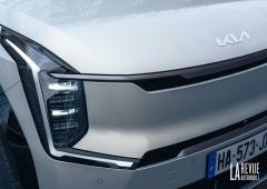 Exterieur_essai-kia-ev9-earth-204ch-oui-la-taille-compte_9