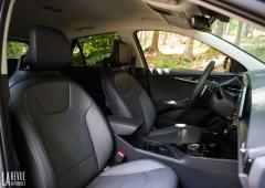 Interieur_kia-niro-hev-essai_2
                                                        width=