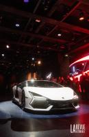 Exterieur_soiree-60-ans-de-lamborghini-fashion-revuelto_10
                                                        width=