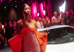 Exterieur_soiree-60-ans-de-lamborghini-fashion-revuelto_17
                                                        width=