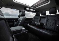 Interieur_land-rover-defender-90-le-petit-de-la-bande_1