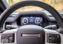 Interieur_land-rover-defender-d240-s-essai_1