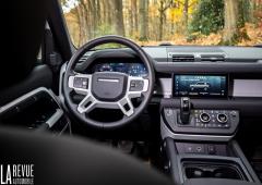 Interieur_land-rover-defender-d240-s-essai_7