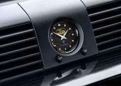 Interieur_defender-works-v8-trophy-l-ancien-land-est-tout-neuf_0
                                                        width=