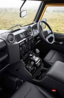 Interieur_defender-works-v8-trophy-l-ancien-land-est-tout-neuf_2
                                                        width=