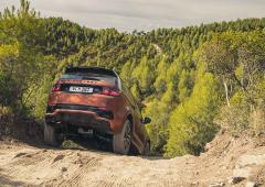 Exterieur_land-rover-discovery-sport-d240-r-dynamic-essai_1
                                                        width=