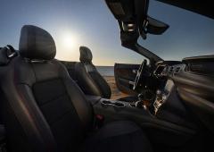 Interieur_mustang-california-special-ford_1