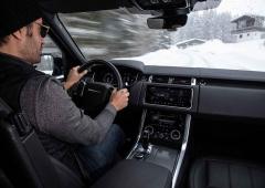 Interieur_range-rover-sport-p400e-l-hybride-rechargeable-a-l-essai_0