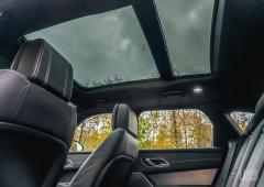 Interieur_range-rover-velar-phev-my2022-essai_10