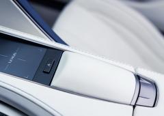 Interieur_lexus-lc-500-cabriolet-regatta-edition_9