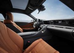 Interieur_lexus-lc-kaki-edition_3
                                                        width=