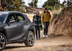 Exterieur_lexus-ux-hybrid_1
                                                        width=