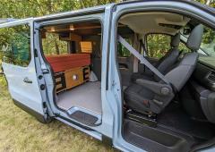 Exterieur_box-van-mania-transforme-votre-fourgon-en-camping-car-camoufle_5
                                                        width=