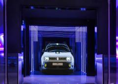 Exterieur_renault-the-carwalk-sur-les-champs-elysees_12
